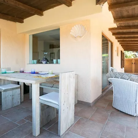 Villa Casa Azzurra, 200 Mt Dal Mare, Bbq, Piscina Condominiale Golfo Aranci