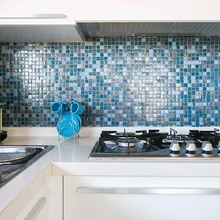 Casa Azzurra, 200 Mt Dal Mare, Bbq, Piscina Condominiale *