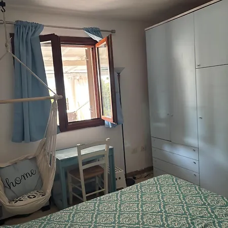 Casa Azzurra Feriehus Porto San Paolo (Sardinia)